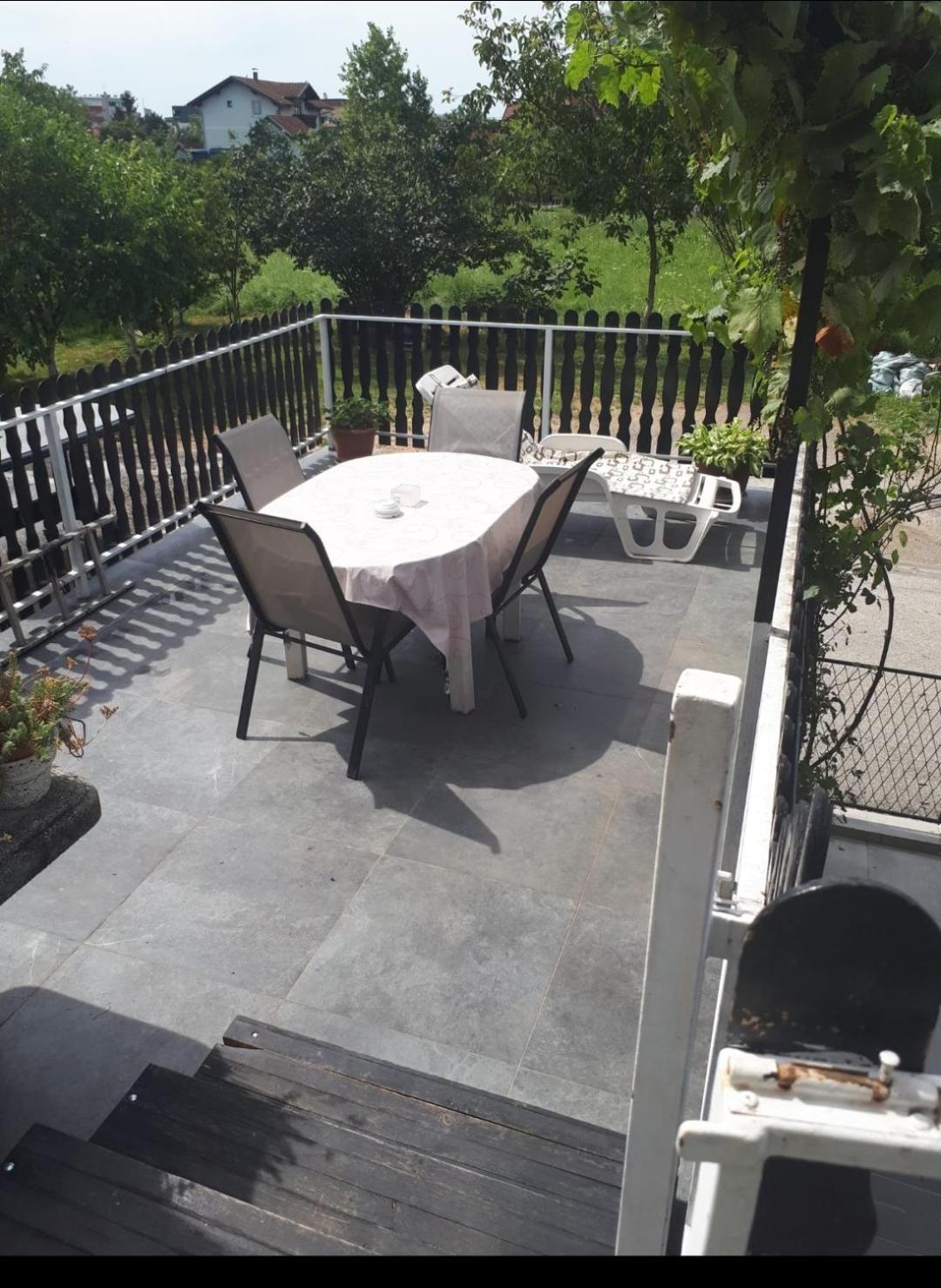 Zg Zapad Appartement Zagreb Buitenkant foto