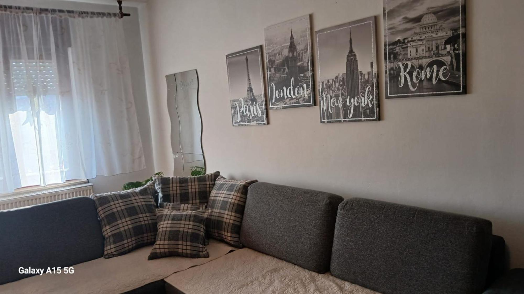 Zg Zapad Appartement Zagreb Buitenkant foto