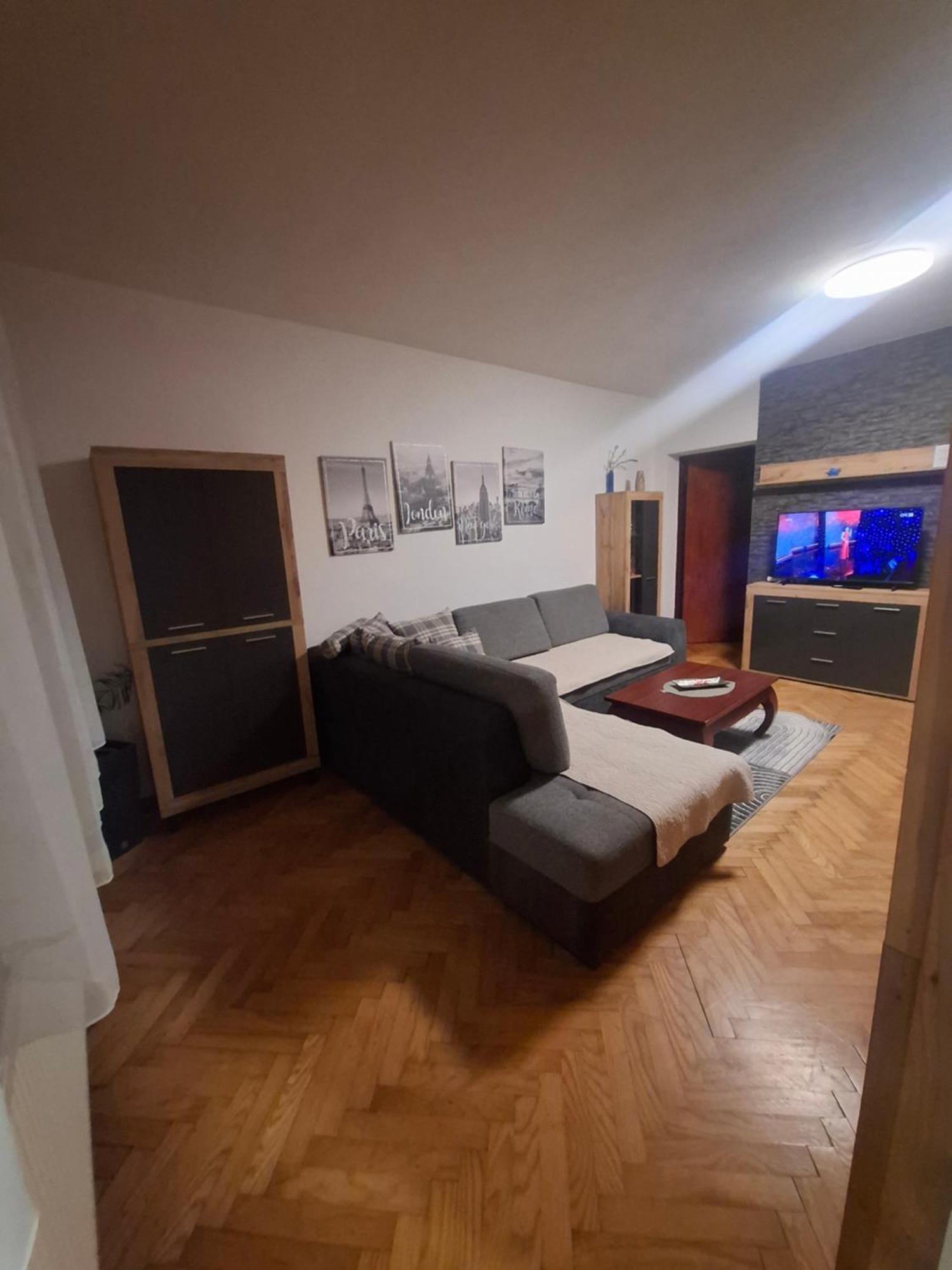 Zg Zapad Appartement Zagreb Buitenkant foto